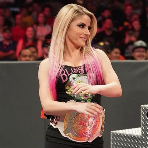 Alexa Bliss Height Weight Body Measurements Bra Shoe Size。